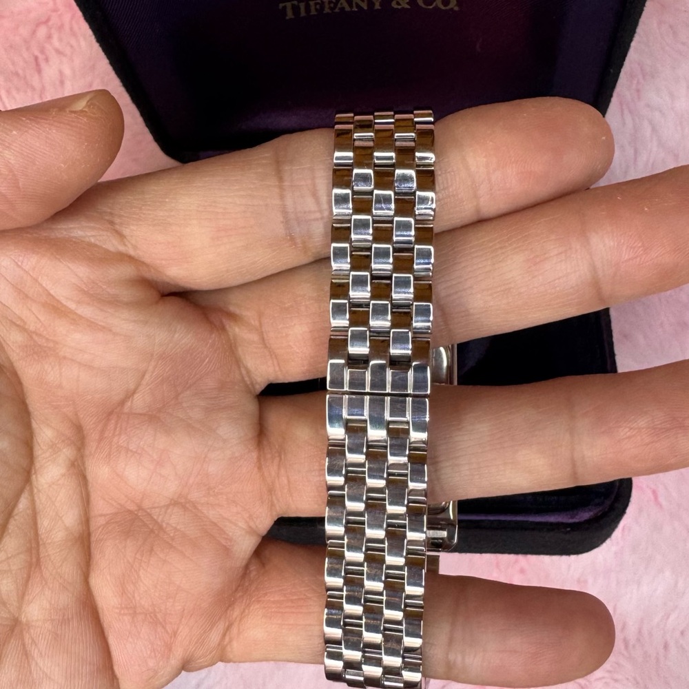 TIFFANY AND CO. Classic Rectangle Roman Watch Quartz AUTHENTIC - Picture 4 of 8